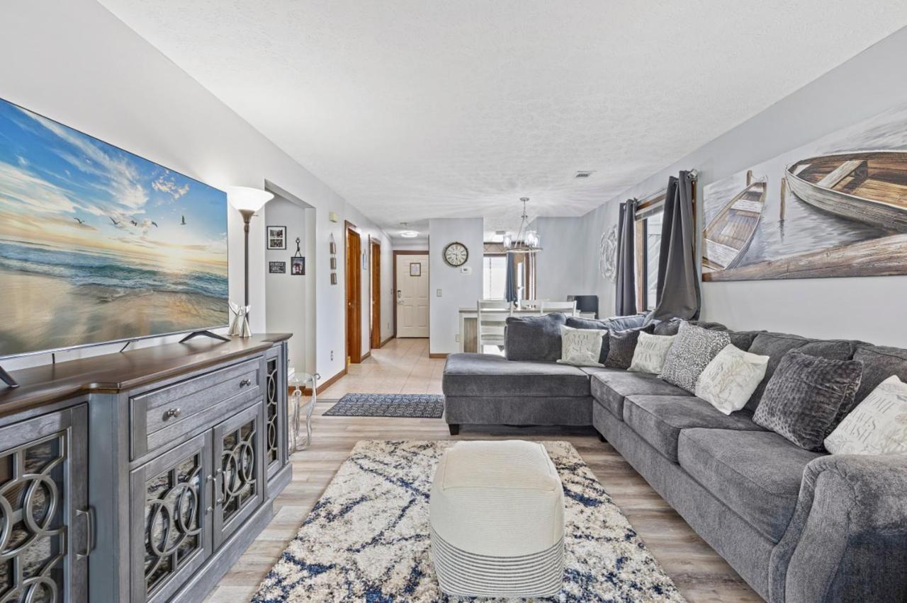 Spacious Modern Condo - 1St Floor - One Block To The Beach Myrtle Beach Bagian luar foto