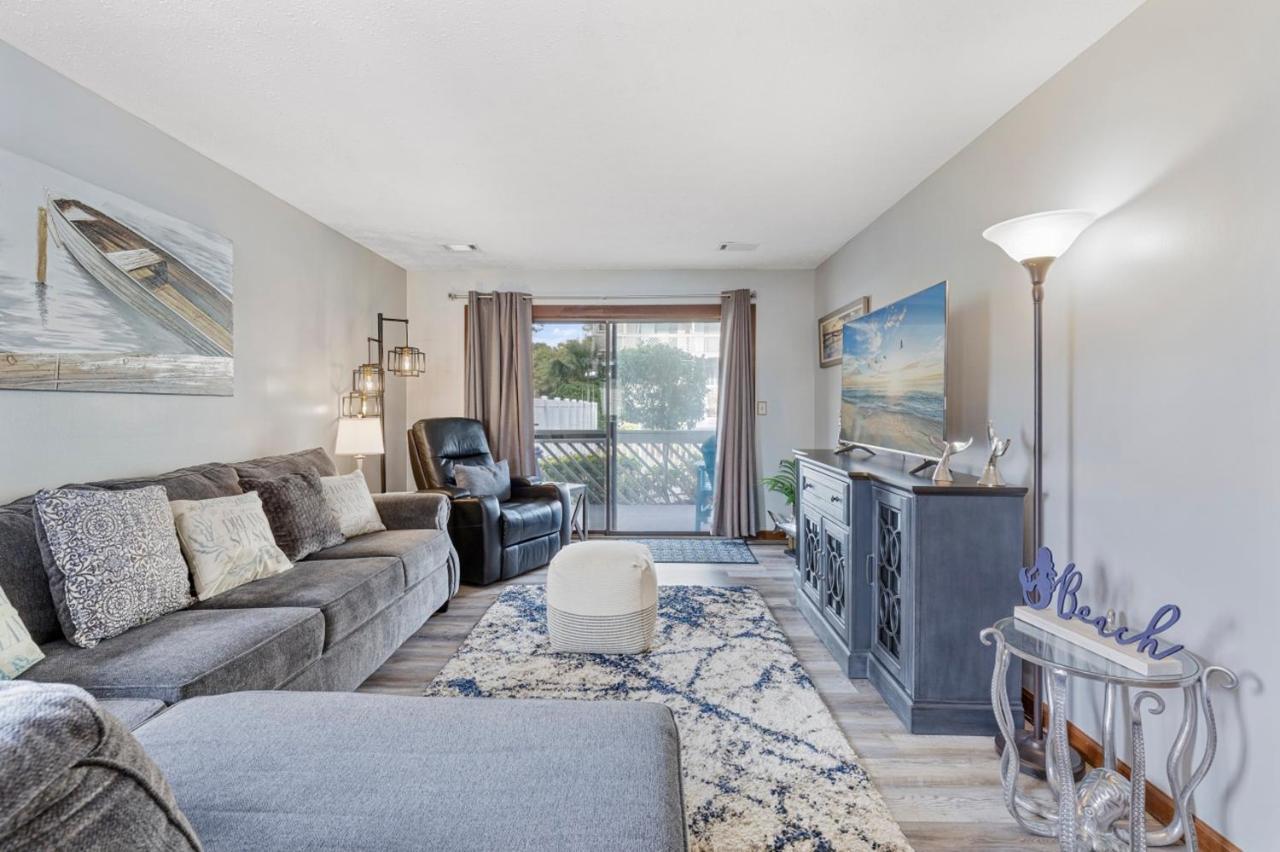 Spacious Modern Condo - 1St Floor - One Block To The Beach Myrtle Beach Bagian luar foto