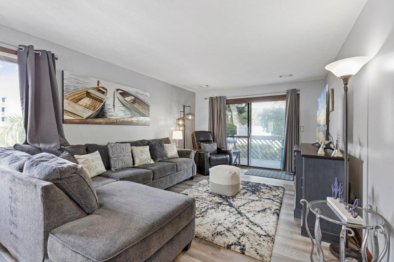 Spacious Modern Condo - 1St Floor - One Block To The Beach Myrtle Beach Bagian luar foto