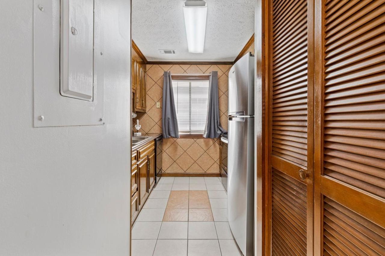Spacious Modern Condo - 1St Floor - One Block To The Beach Myrtle Beach Bagian luar foto